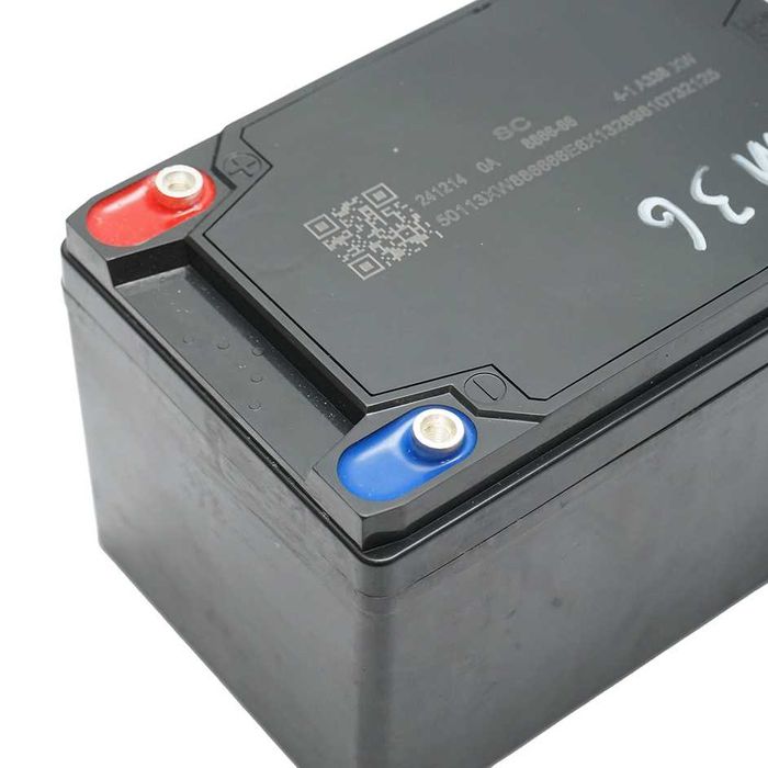 Kit complet pompa apa 24V, 1.5 mc/h + panou fotovoltaic 250w + controler 20Ah + doua baterii 12V/ 18Ah