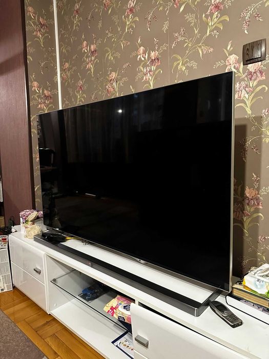 Телевизор LG 60 inch