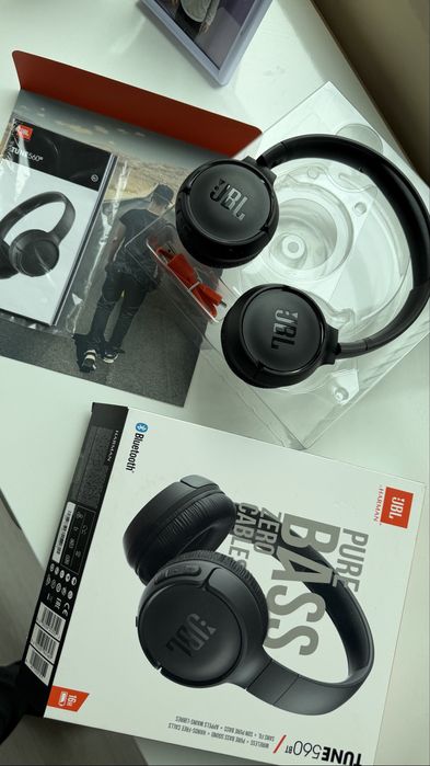 JBL tune 560 блутот слушалки безжични Чисто нови