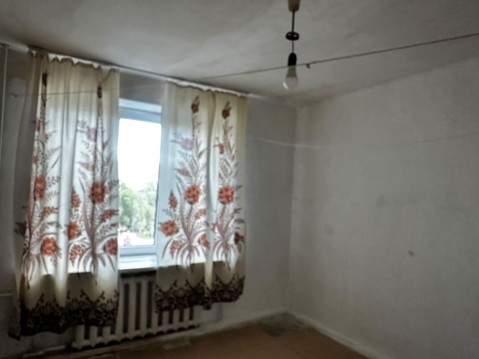 Продам комнату в общежитии на Универмаге