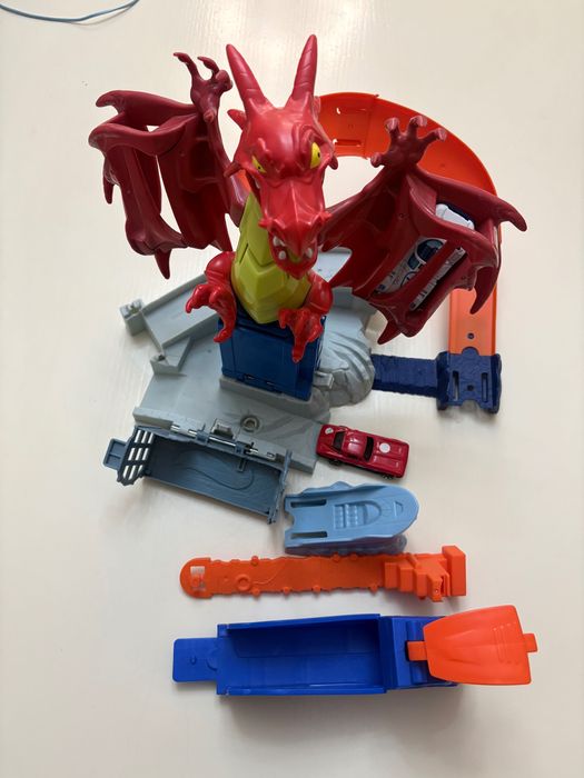 Продам игрушки Hot wheels