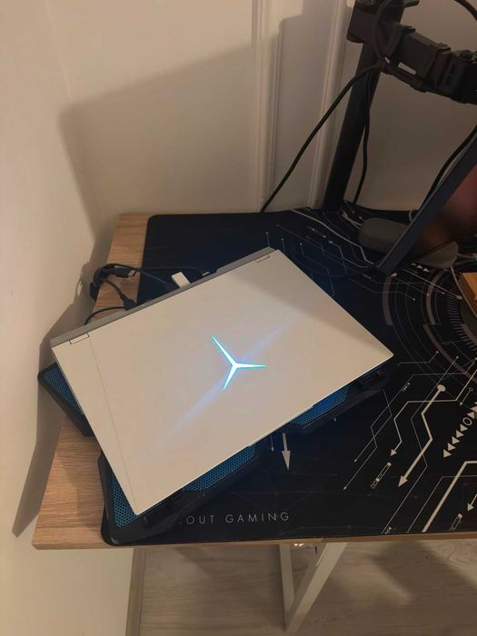 Vând Laptop Gaming Lenovo Legion 5 Pro 16ACH6H – Ryzen 5 5600H / RTX 3060 / 16GB RAM / SSD