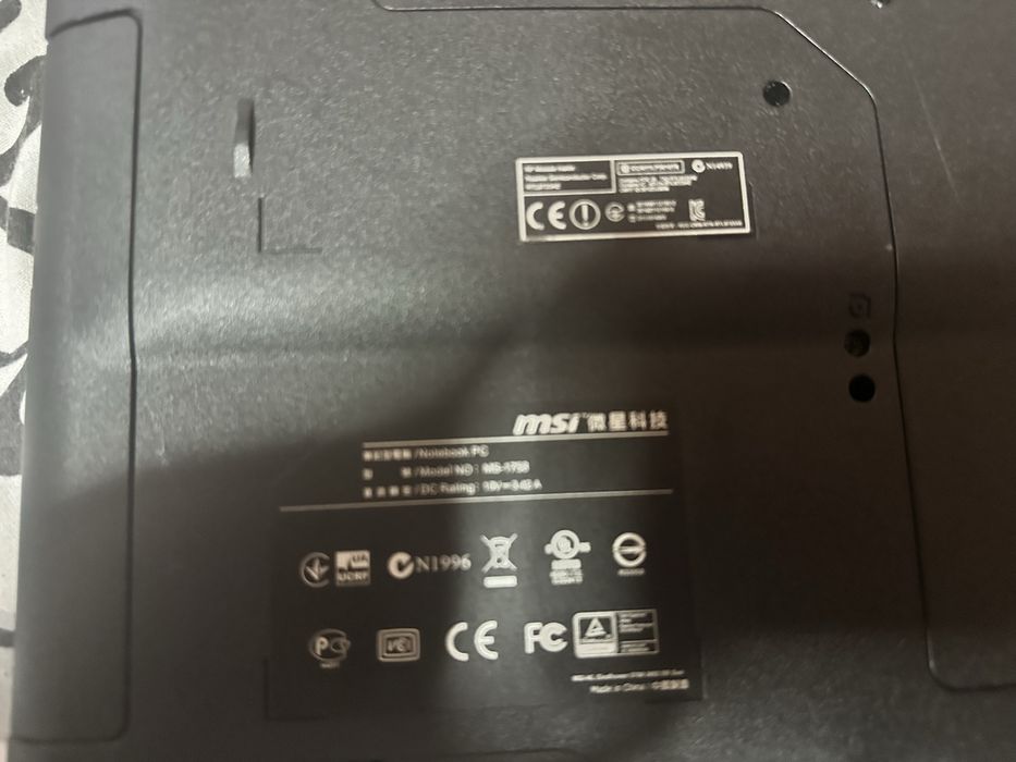 Leptop MSI CR70( MS-1759