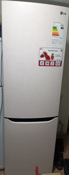 Продам холодильник