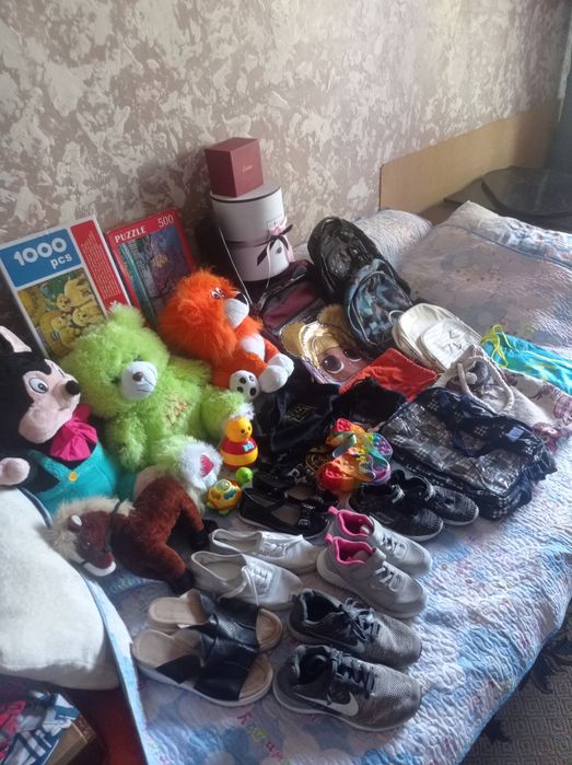 Обувь, игрушки, рюкзаки, сумки