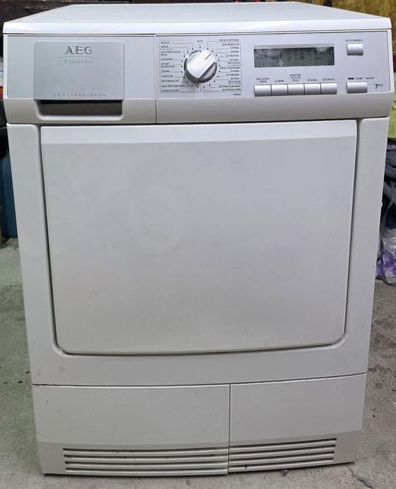 Сушилня AEG T59840