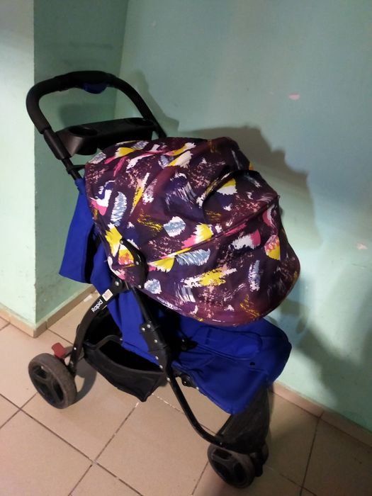 Коляска очень удобно