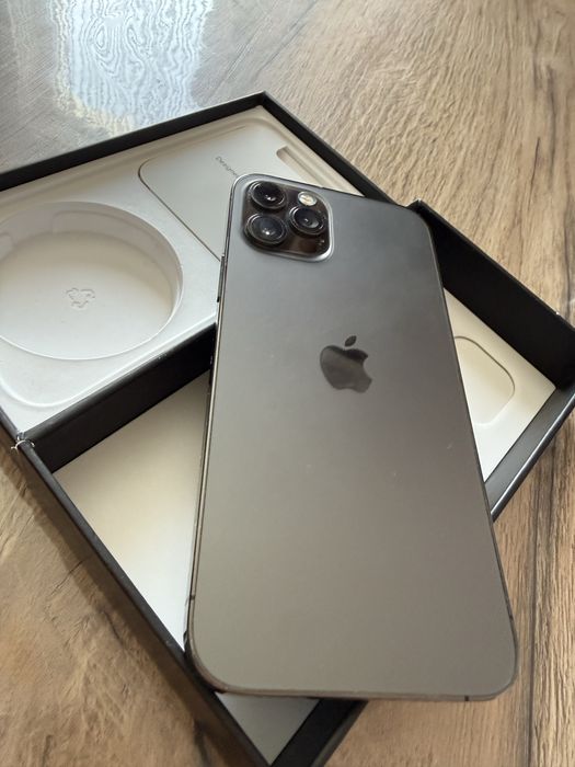 IPhone 12 pro Б/У