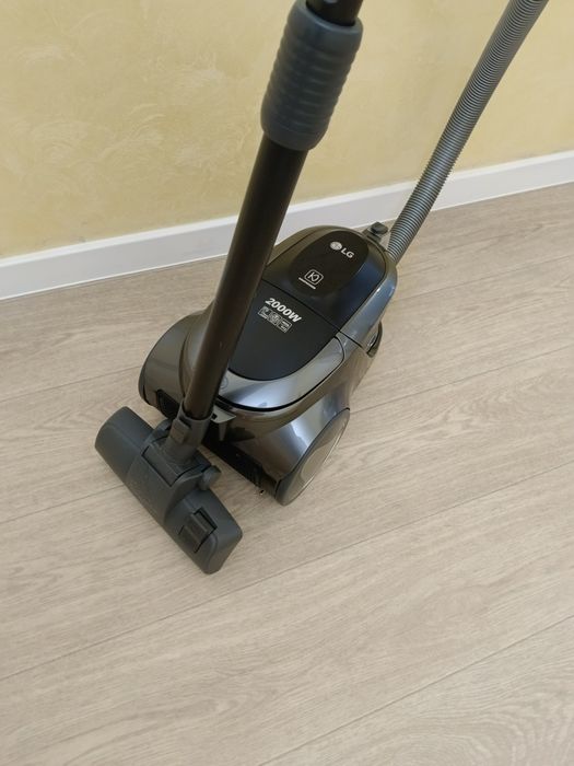 Продам пылесос LG б.у