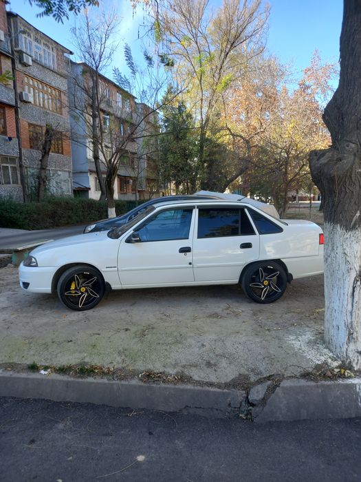 Prodayotsa Nexia 2 dons 1.6 ili obmen na Jentra