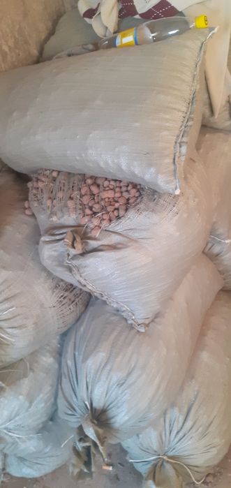 Продам керамическая в мешках