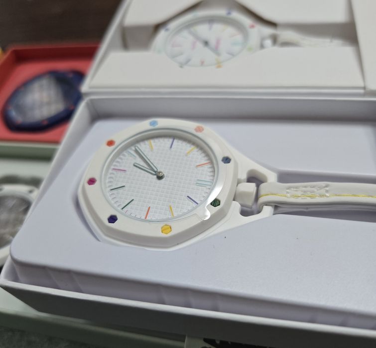 Audemars piguet . swatch ap . swatch royal pop