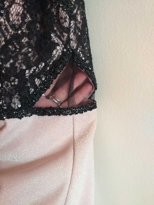 Чисто нова бална рокля