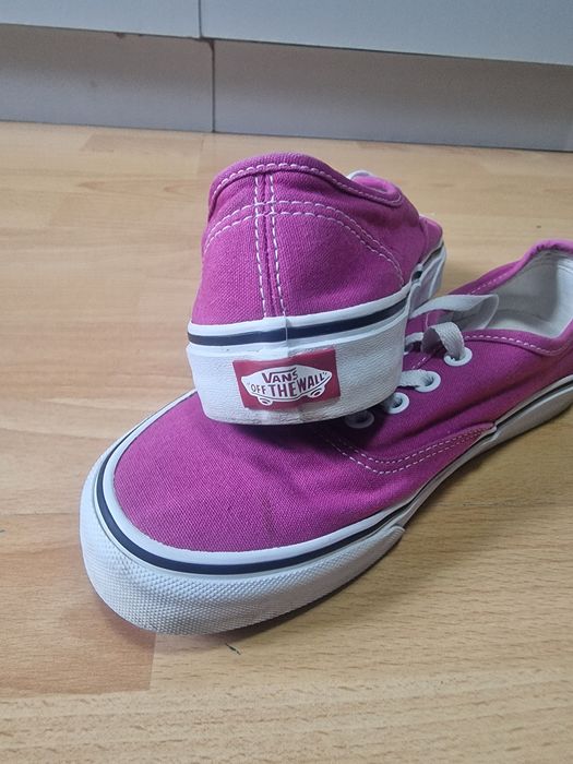 Vand teniși Vans