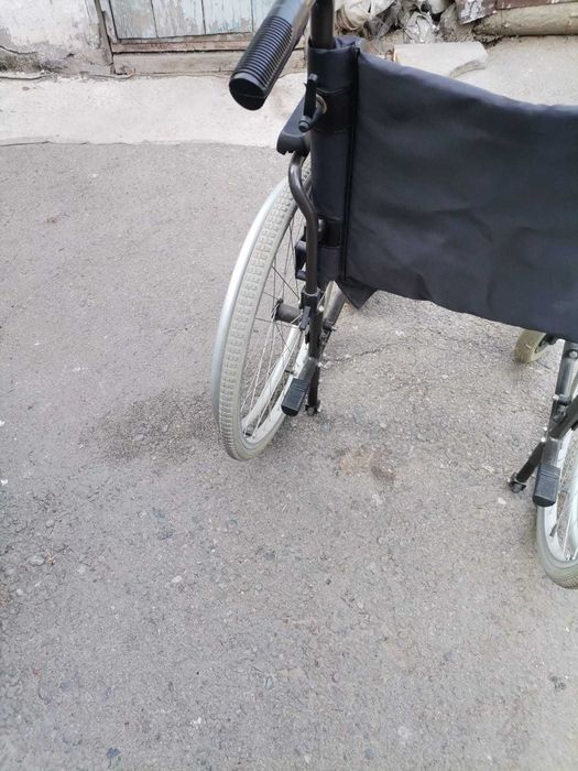 Инвалидное кресло-коляска