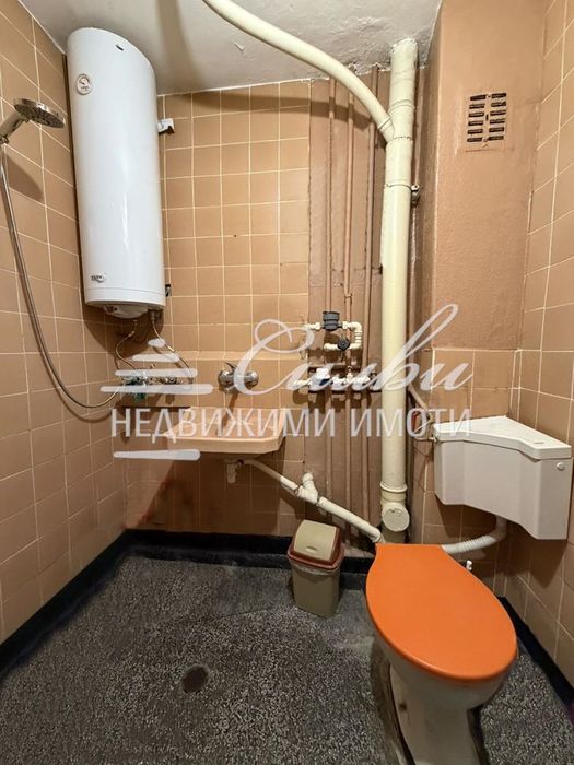 Продава се Едностаен апартамент в Шумен, Тракия - 40 кв.м за 816 €/кв.м - Снимка #3