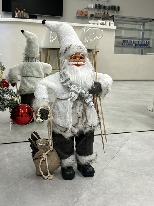 Продаю Елку со всеми игрушками