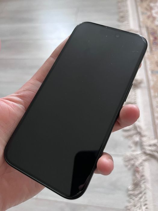 айфон 16 в хорошем состояний