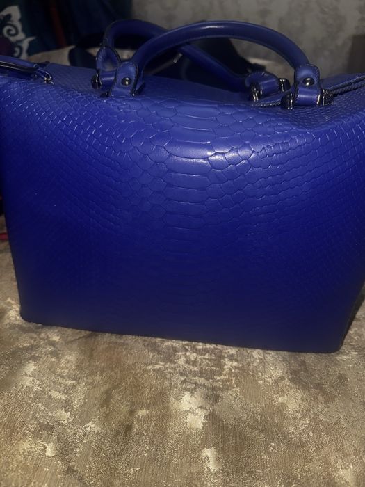 Сумка кожаная синяя