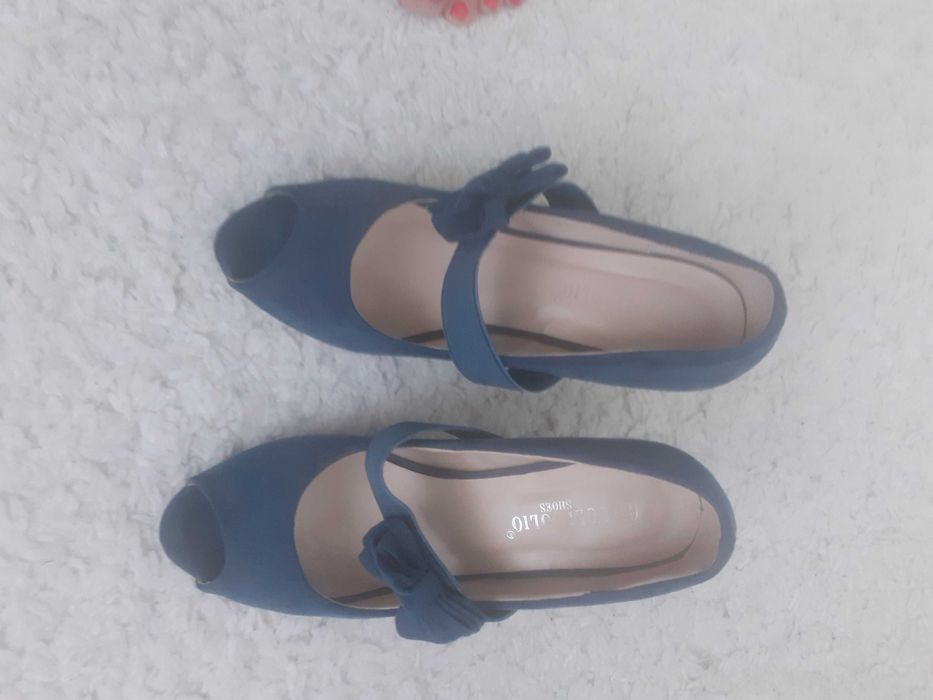 Pantofi superbi si eleganti