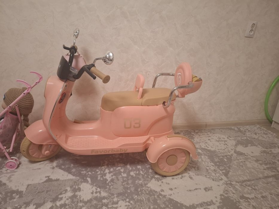 Продам мопед для девочки