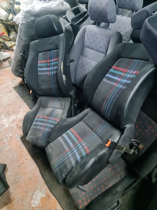 Сиденья для легковых авто