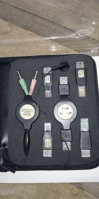 Kit de cabluri și adaptoare.usb