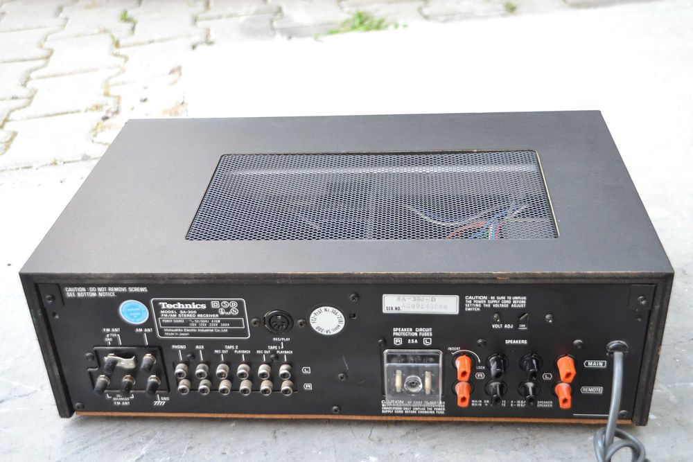 Amplificator Technics SA-300