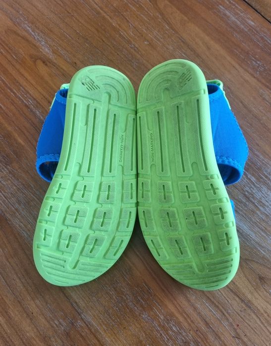 Sandale New Balance marimea 29 int. 18,5 cm