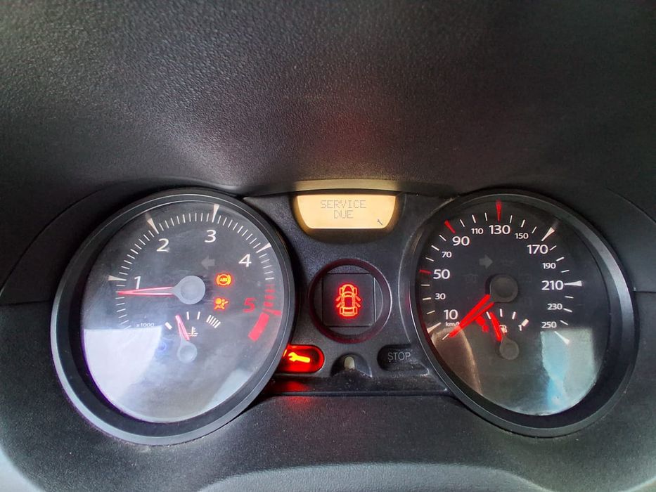 Vând Renault Megane II preț ușor negociabil pentru piese