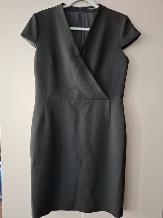 Дамска  черна рокля Massimo Dutti EU44