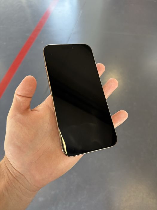 Vand iPhone 16 Pro Max impecabil