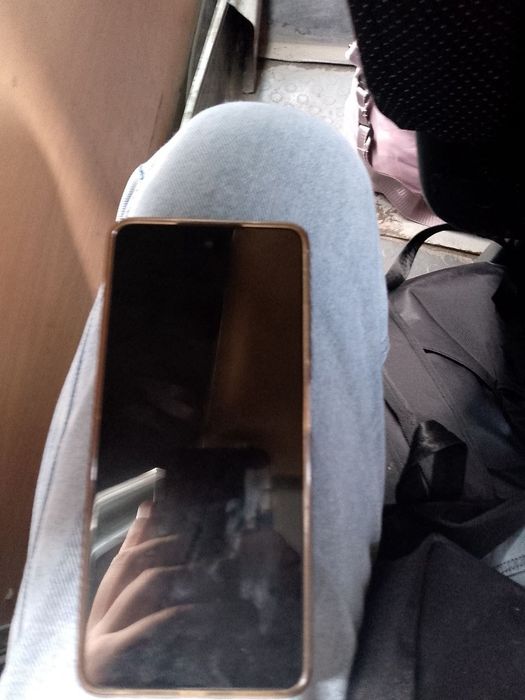 Обменяю на айфон