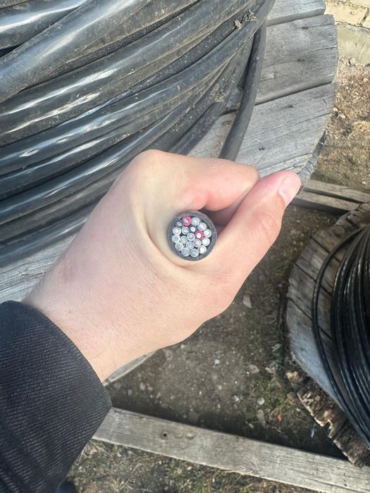 Продам кабель 
[2