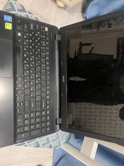 Ноутбук на запчасти