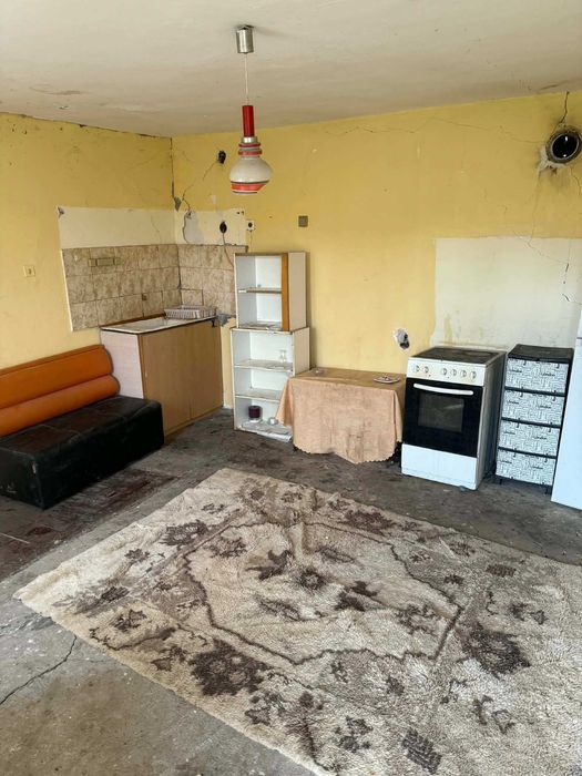 Продава се Къща в Павликени - 120 кв.м за 107 €/кв.м - Снимка #2