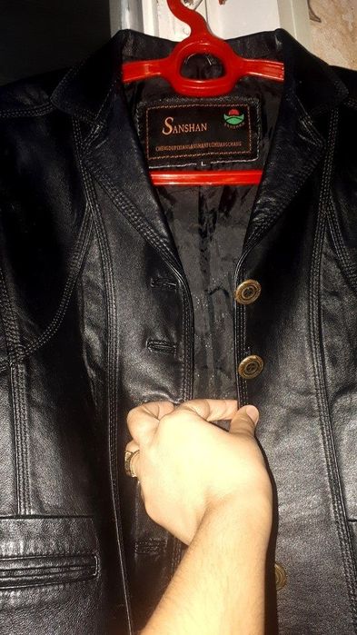 Кожанная куртка новый