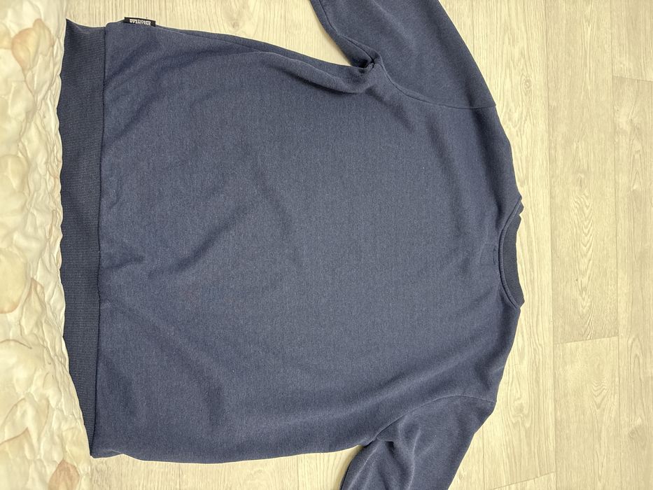 синий свитшот б/у 2000тг