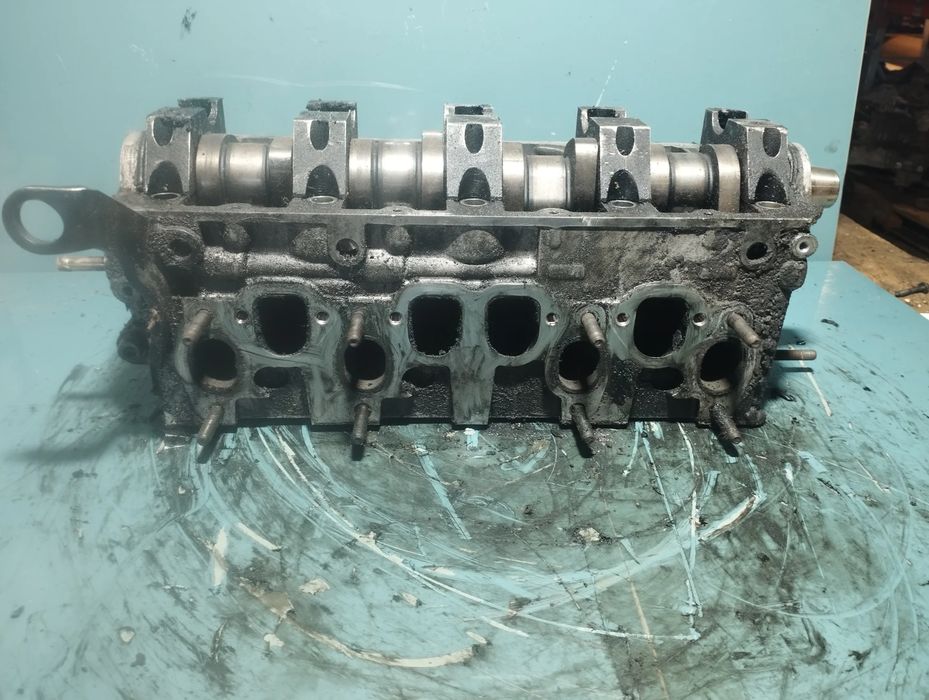 Chiulasa 038103373R Volkswagen VW Passat 1.9 TDI 6MT (131 hp)