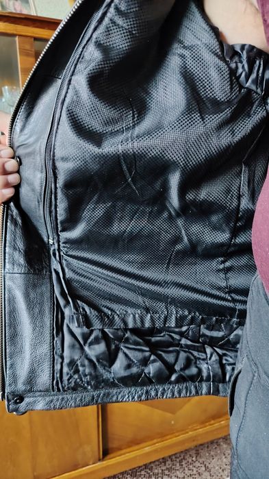 Зимняя кожаная куртка