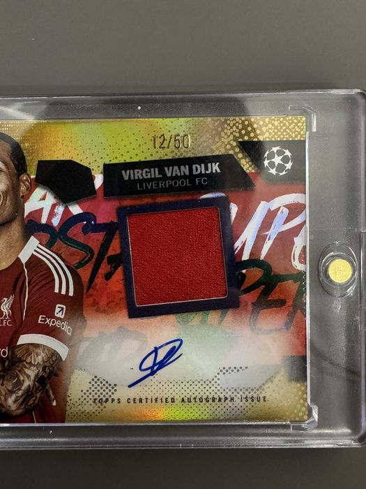 Topps Virgil Van Dijk  Gold Parallell 12/50 Certifed Autograph with Worn Relic  25/26