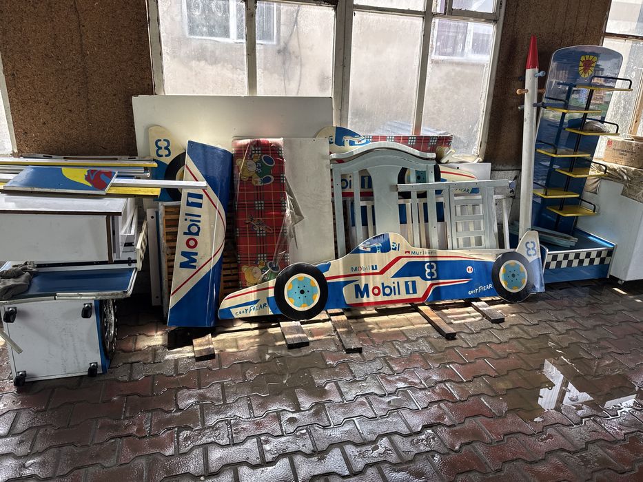Кровать машинка продам срочно