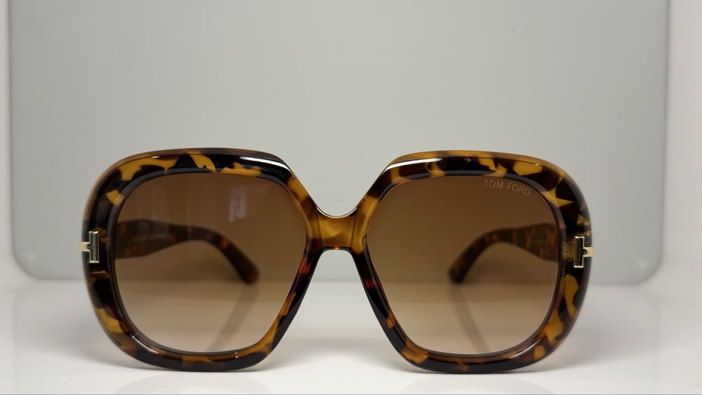 Дамски женски луксозни сльнчеви очила Miu Miu Chanel Gucci Fendi Tom Ford Dior Прада