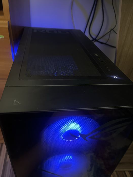 Vand pc si monitor gaiming
