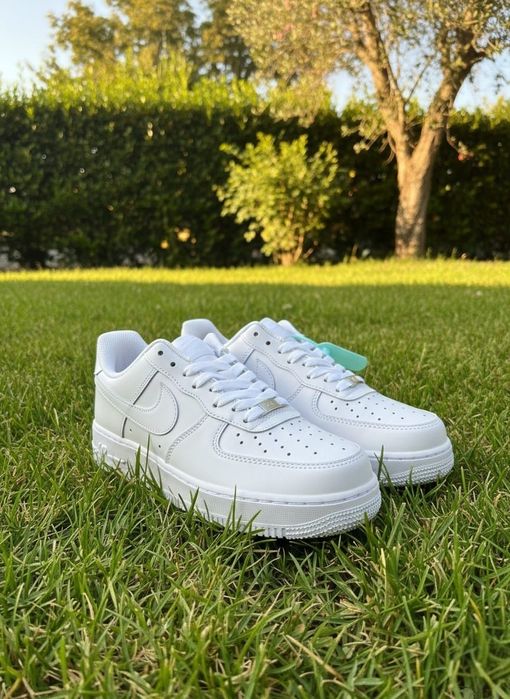 Nike Air Force 1 Low Triple White