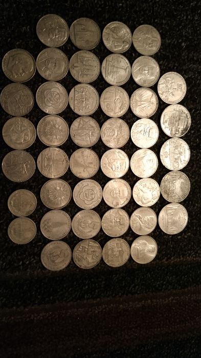 Монеты юбилейные.