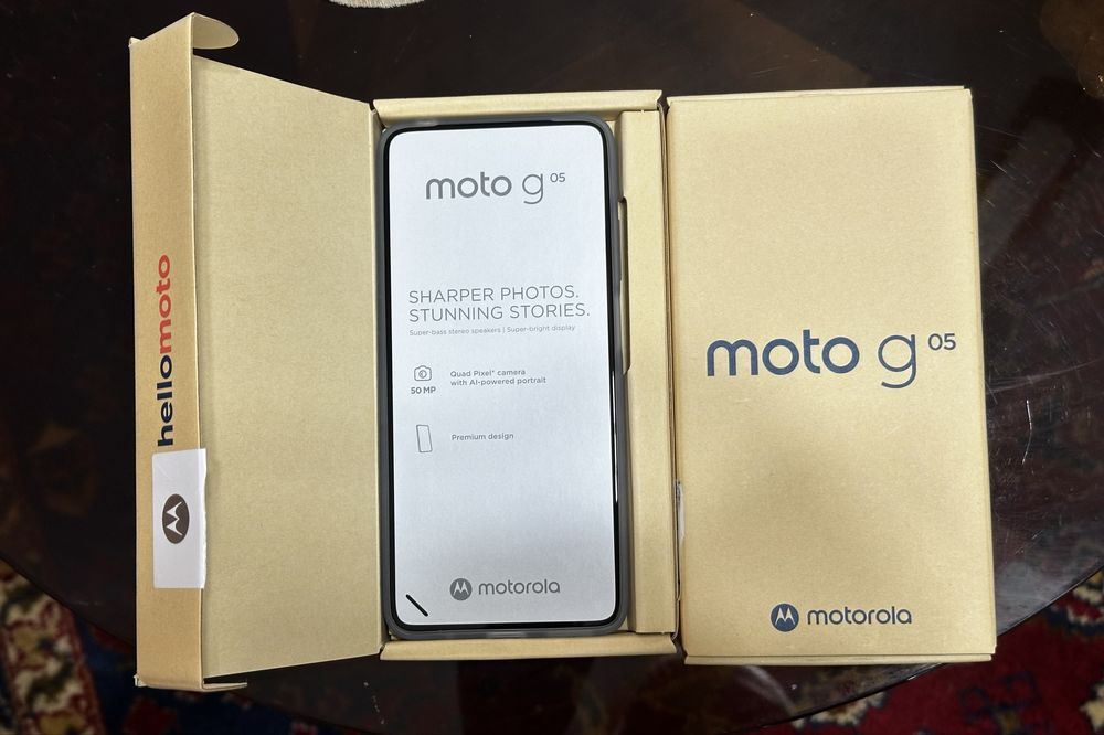 Телефон Motorola moto g05 - ЧИСТО НОВ!