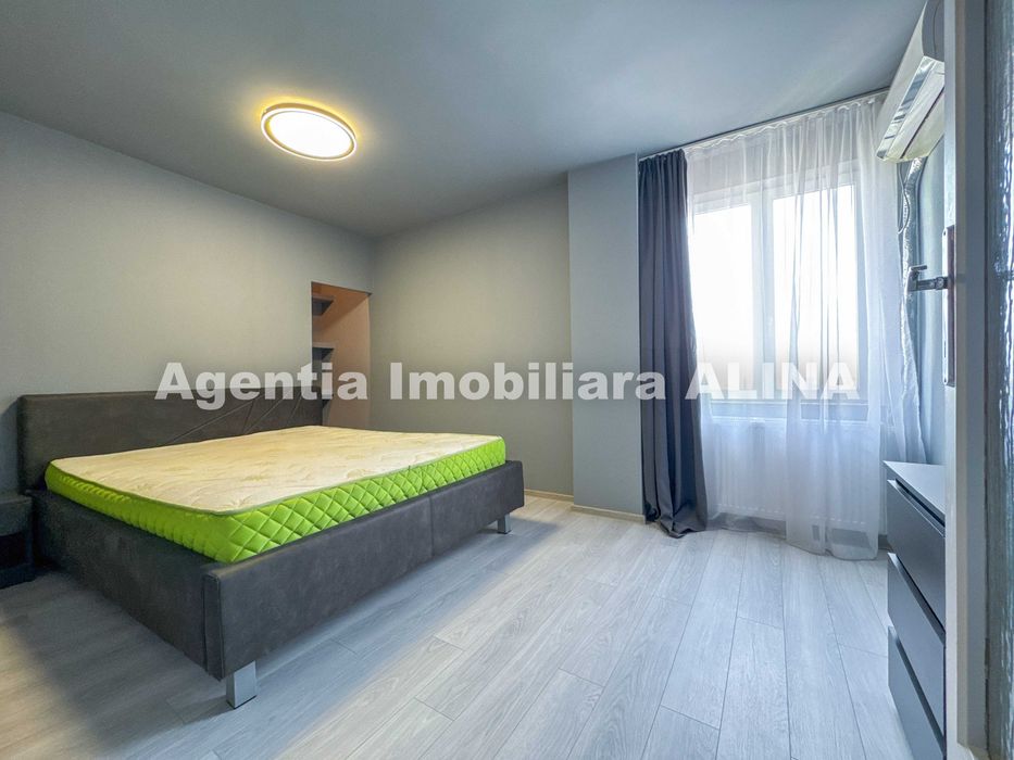 Apartament LA CHEIE, cu 4 camere in Deva, zona Balcescu, 80 mp.