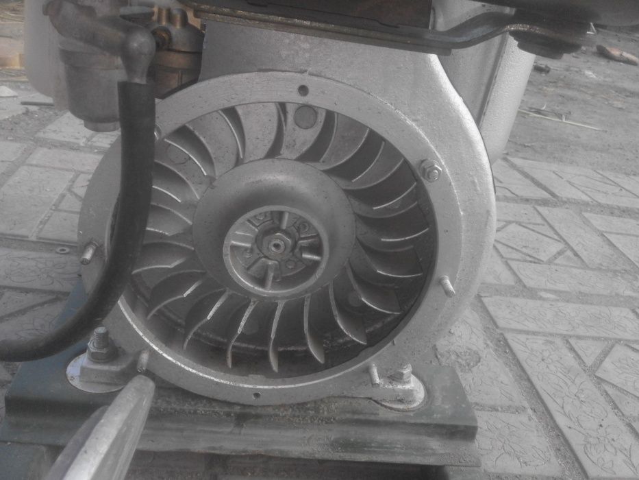 Продам двигатель 2СД