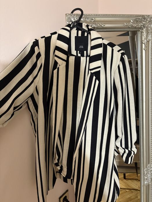 Костюм от River Island